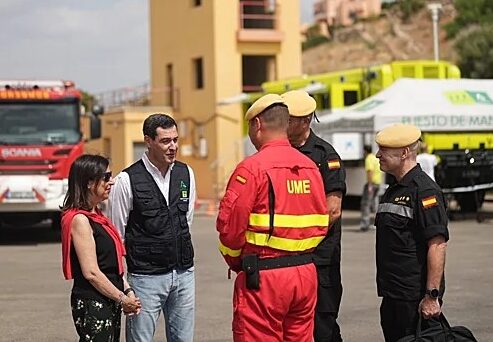 La estabilización del incendio de Los Gallardos, con 7.000 hectáreas arrasadas, permite la vuelta de desalojados